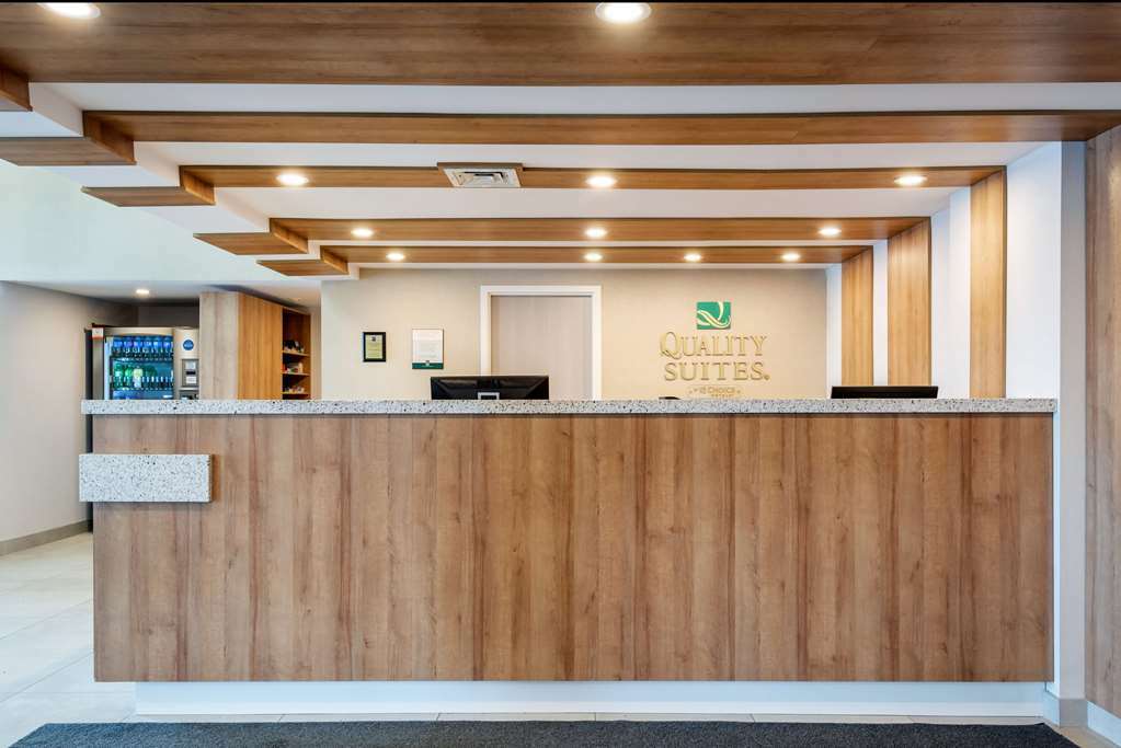 Quality Suites Québec Beltér fotó